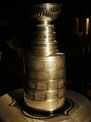 pic_wonder_stanley_cup_lg